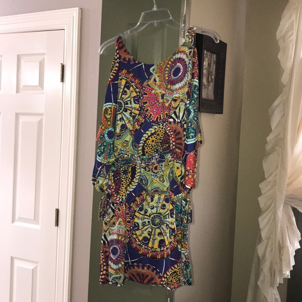 Very pretty multi colored dress with cute details